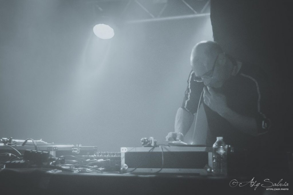 Radiobomb (D'n'B Crossbreed) en live au dB à Narbonne pour la soirée Bass Addict Records Night Session.